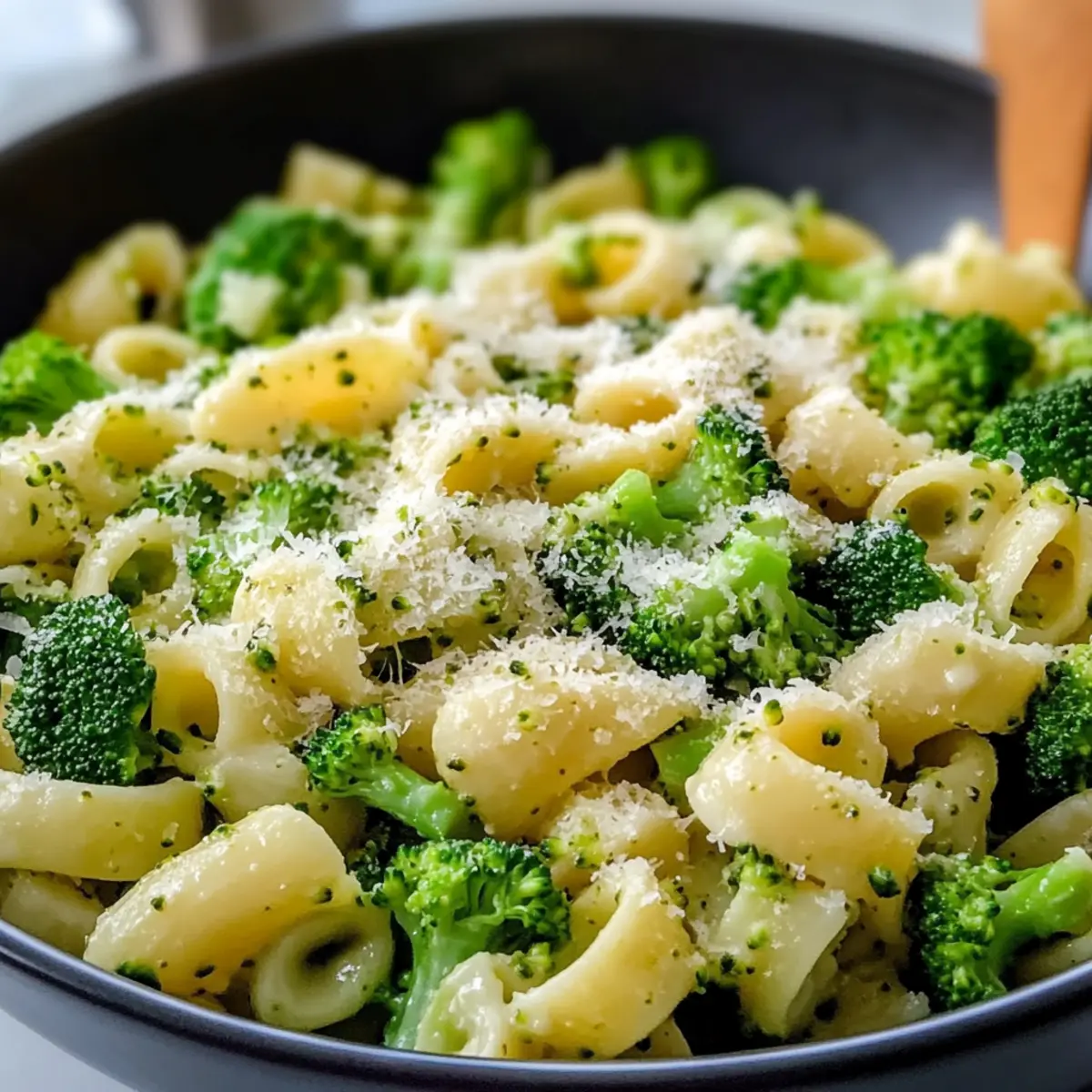 Leichte und gesunde Brokkoli-Pasta für jeden Tag