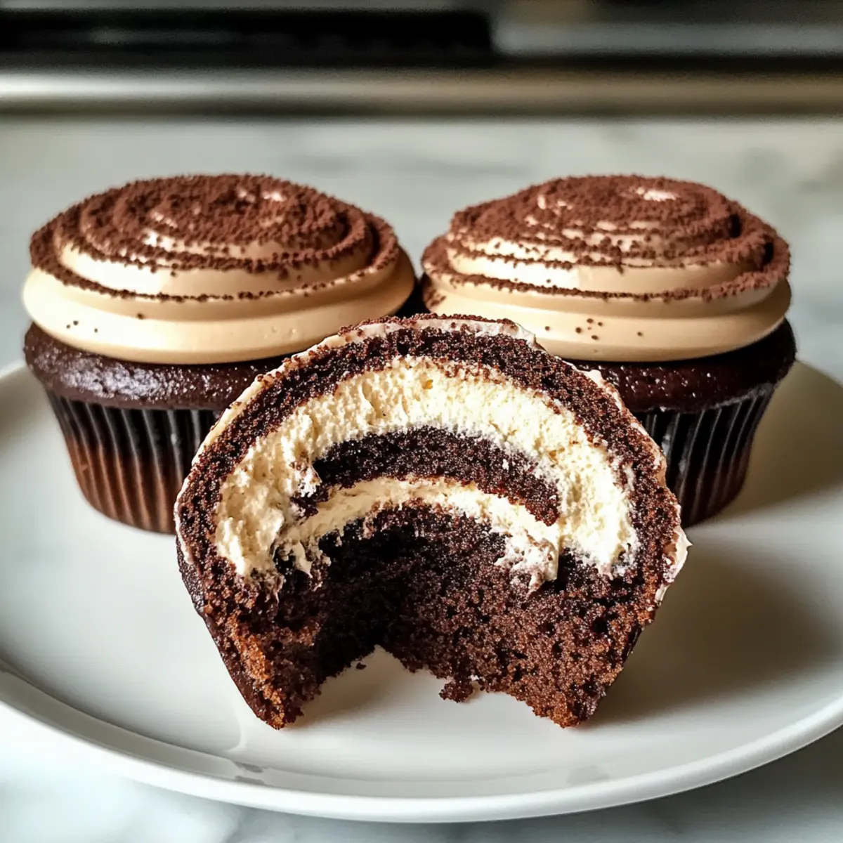 Dekadente Schokoladen-Tiramisu-Cupcakes für jeden Anlass